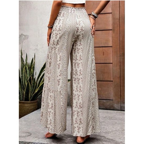 BRAND NEW WITH TAGS Multi-Print Flowy Wide Leg Pants with Tie Waist - Picture 3 of 5
